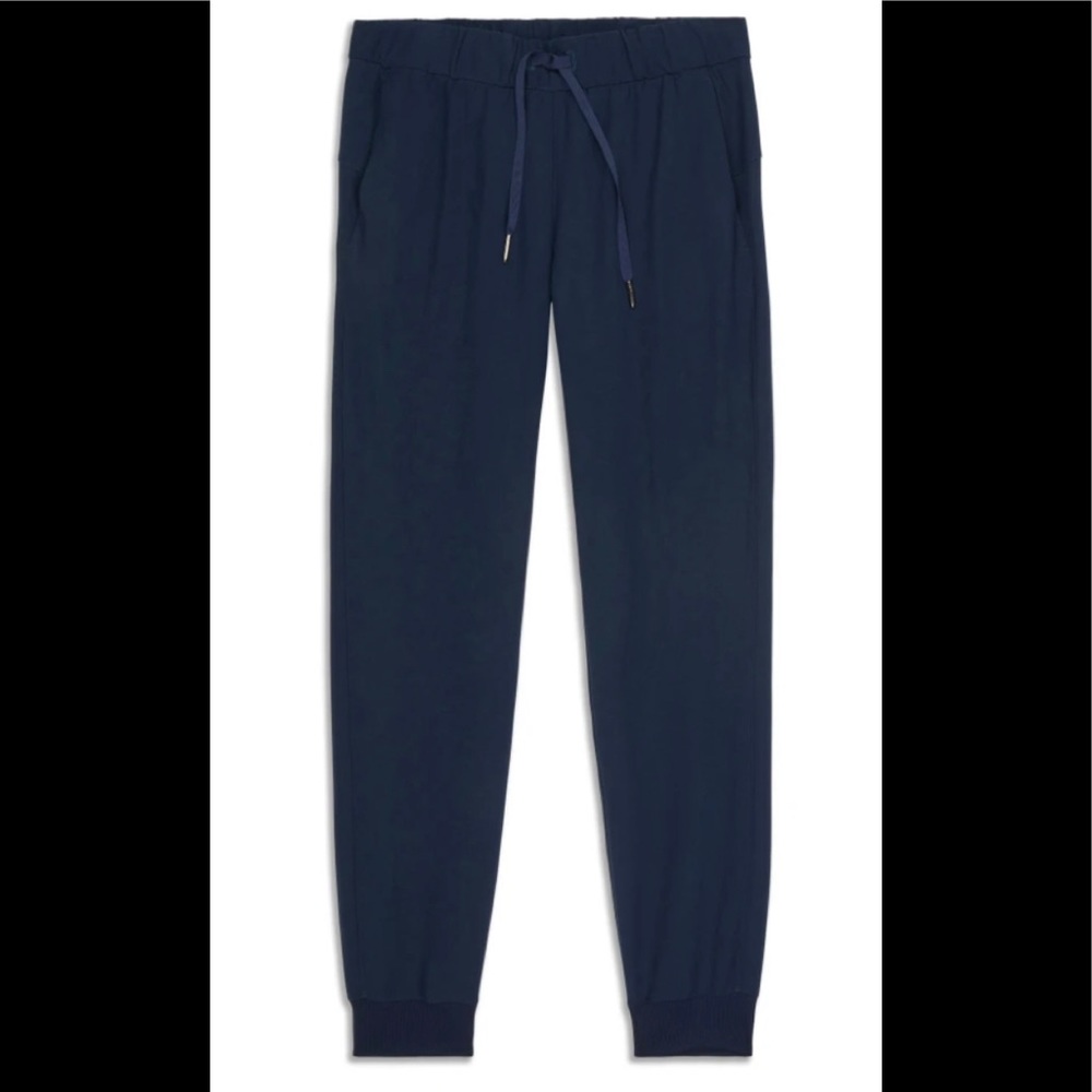 Lululemon on the Fly Joggers Sz 4